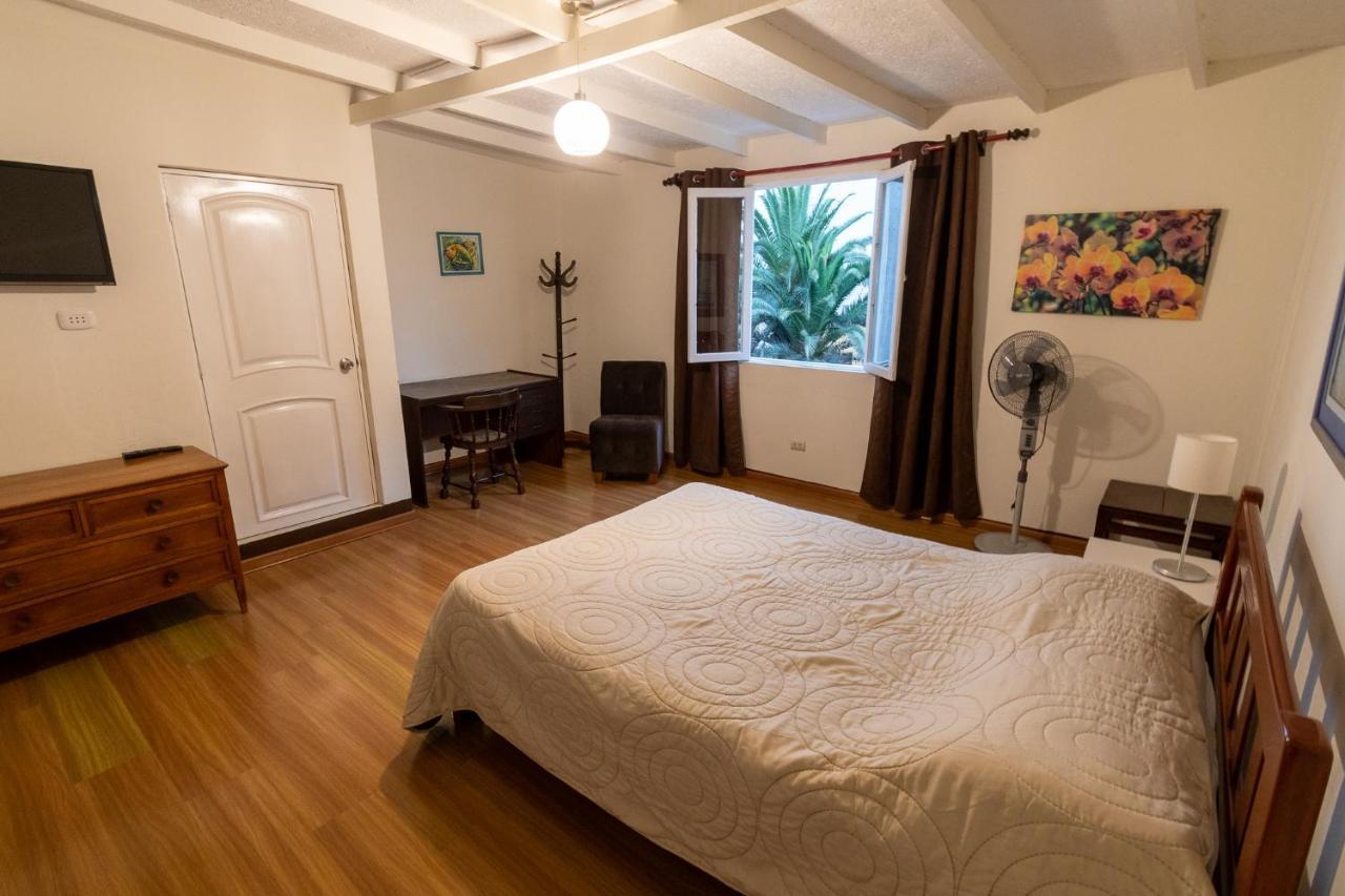 Casa Wayra B&B Miraflores リマ エクステリア 写真