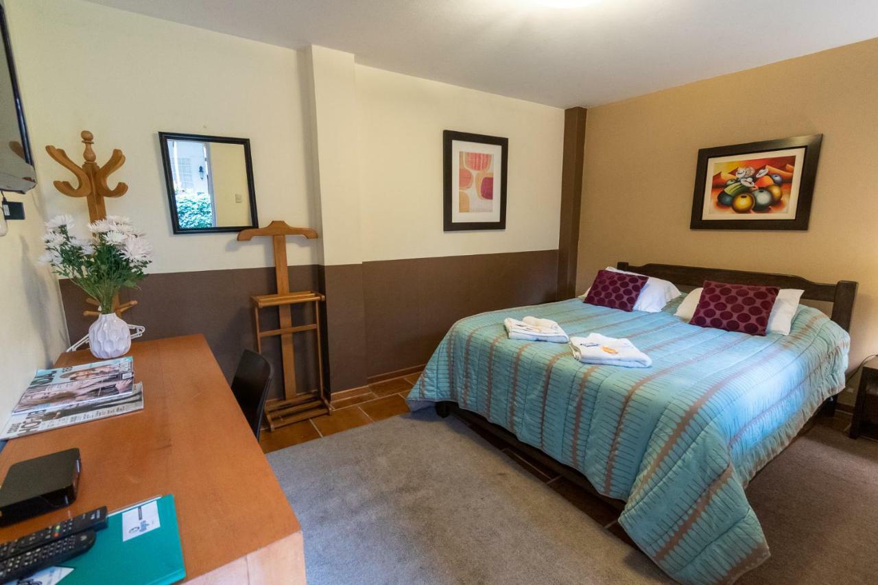 Casa Wayra B&B Miraflores リマ エクステリア 写真