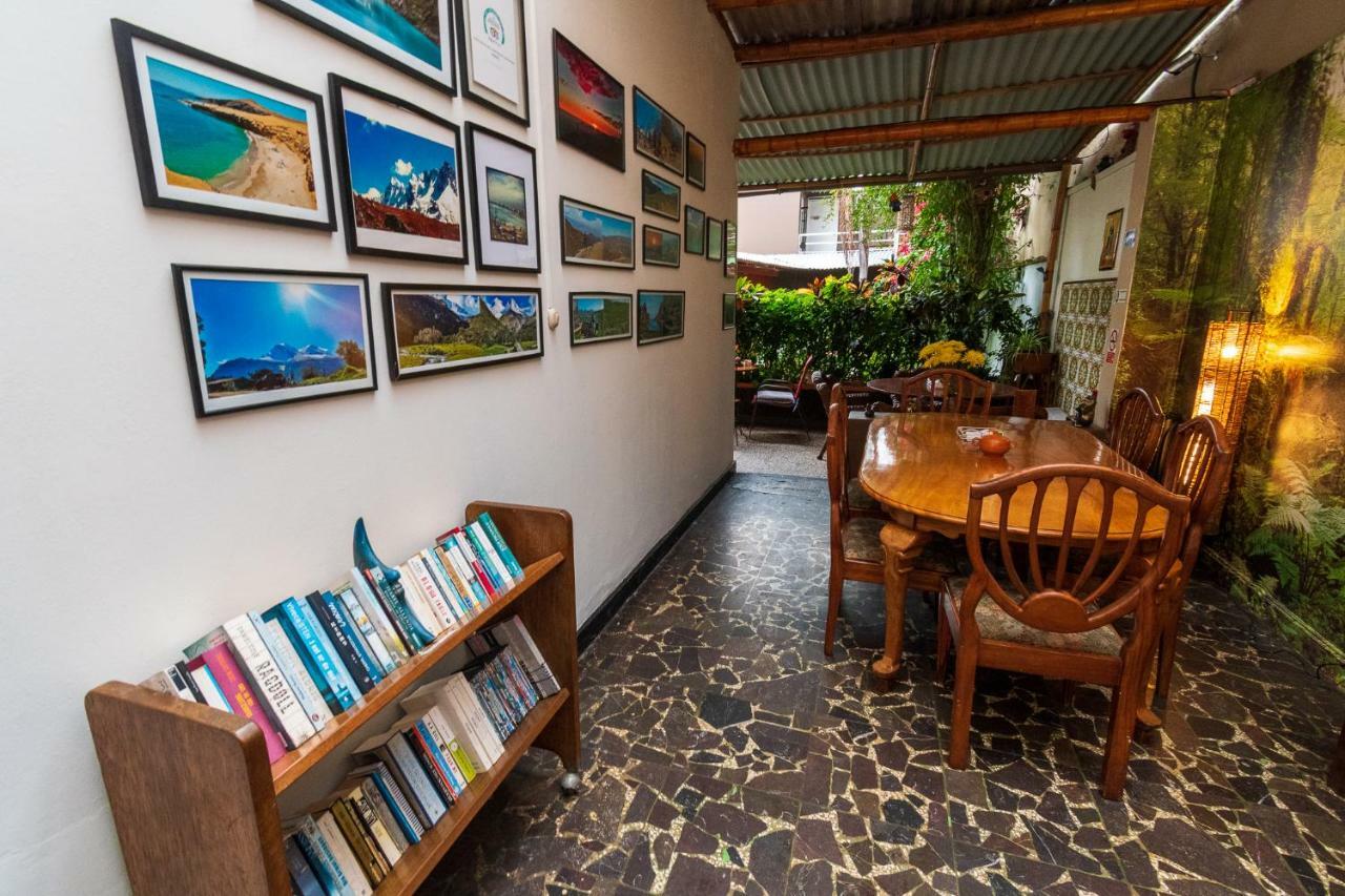 Casa Wayra B&B Miraflores リマ エクステリア 写真